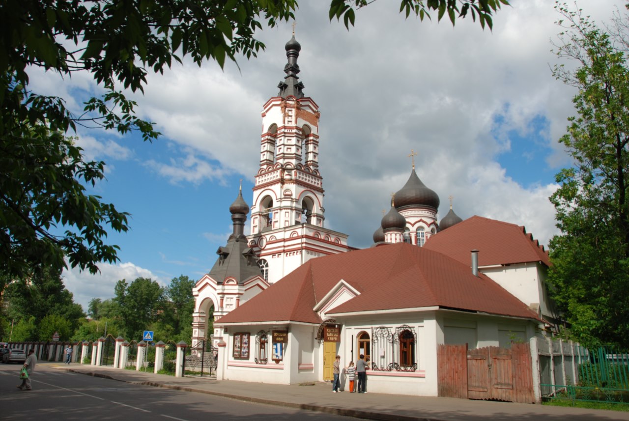 Храм великомученика Димитрия Солунского на Благуше. Фото: © lana1501 / Фотобанк Лори