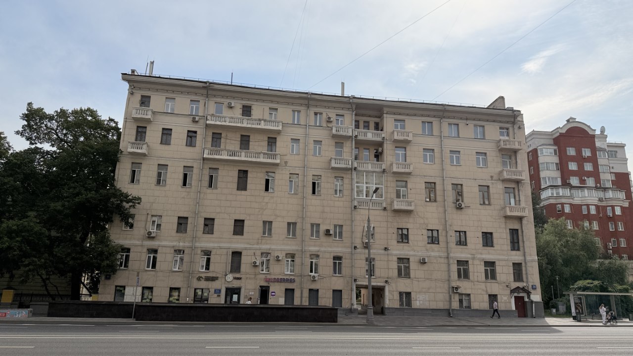 Еще один дом на улице, построенный на рубеже веков. Фото: Мир Квартир