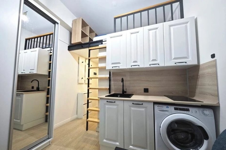 Пока молодой, можешь и полазить. Фото: Мир Квартир