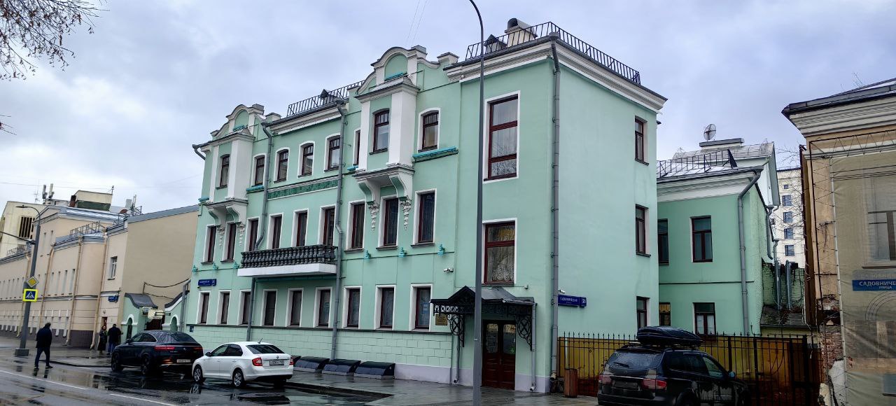 В доме №30 жил большевик и ученый Кржижановский, у которого часто гостил Ленин. Фото: Мир Квартир