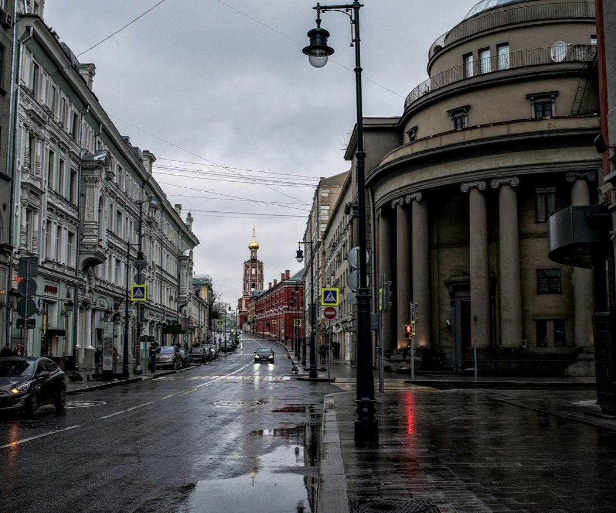 Петровка: модные магазины и первый в Москве бизнес-ланч. Где чудила  «королева Голконды», пел Вертинский и жила Софья Ковалевская? — Обзоры  рынка недвижимости в интернет-журнале МИР КВАРТИР